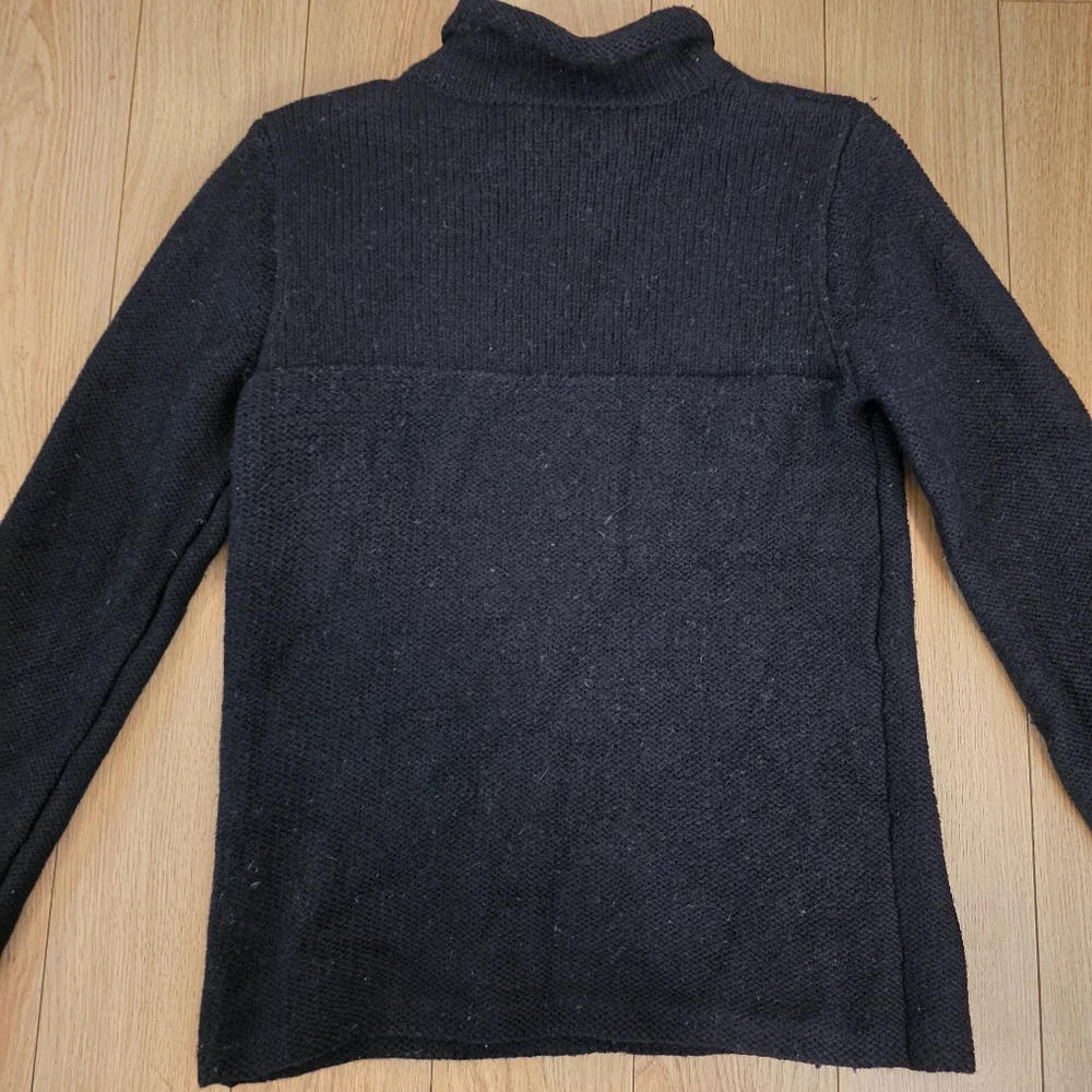 Theory pre loved